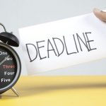 Deadline nghĩa là gì. Ảnh bìa